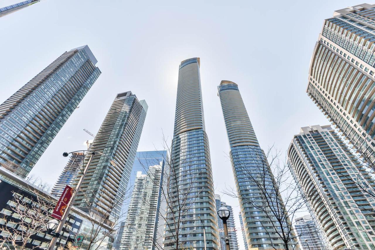 Condo Downtown, Cn Tower, Financial District Toronto Bagian luar foto