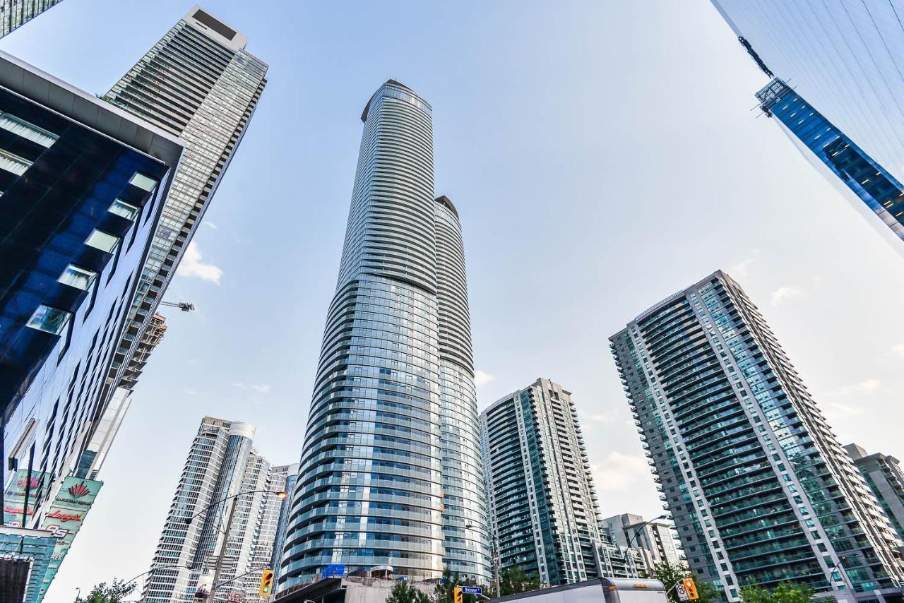 Condo Downtown, Cn Tower, Financial District Toronto Bagian luar foto